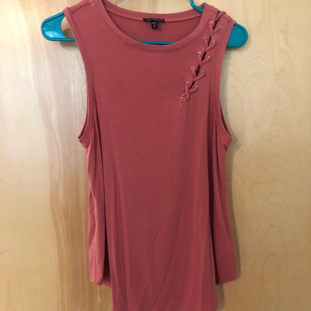 Women’s Shirts